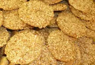 طريقة عمل البرازق خطوة بخطوة منال العالم